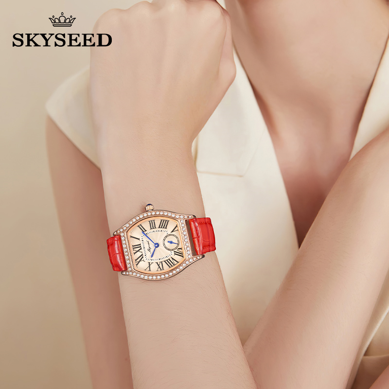 轻奢时尚小酒桶形女士腕表高档镶钻手表防水百搭休闲款（珍珍）