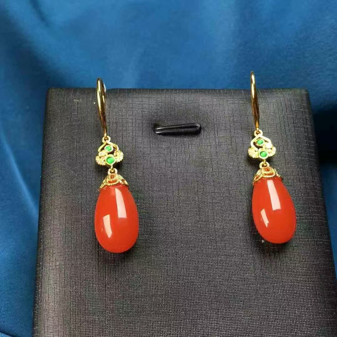 玮蔓珠宝 原矿精品18K金南红水滴款耳坠 小巧精美色泽细腻