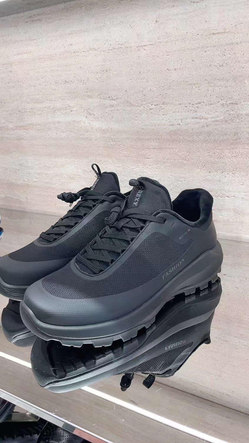 休闲、户外鞋  时尚舒适