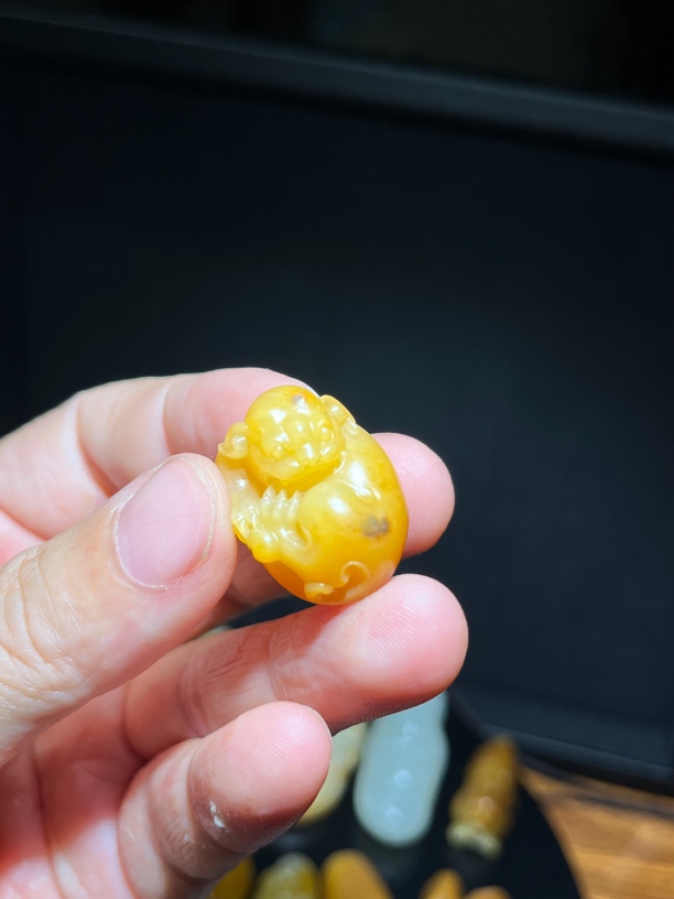 独籽貔貅 鸡油黄