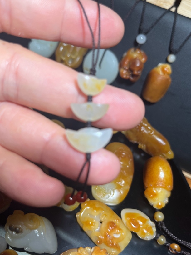 满皮元宝挂饰 肉质干净