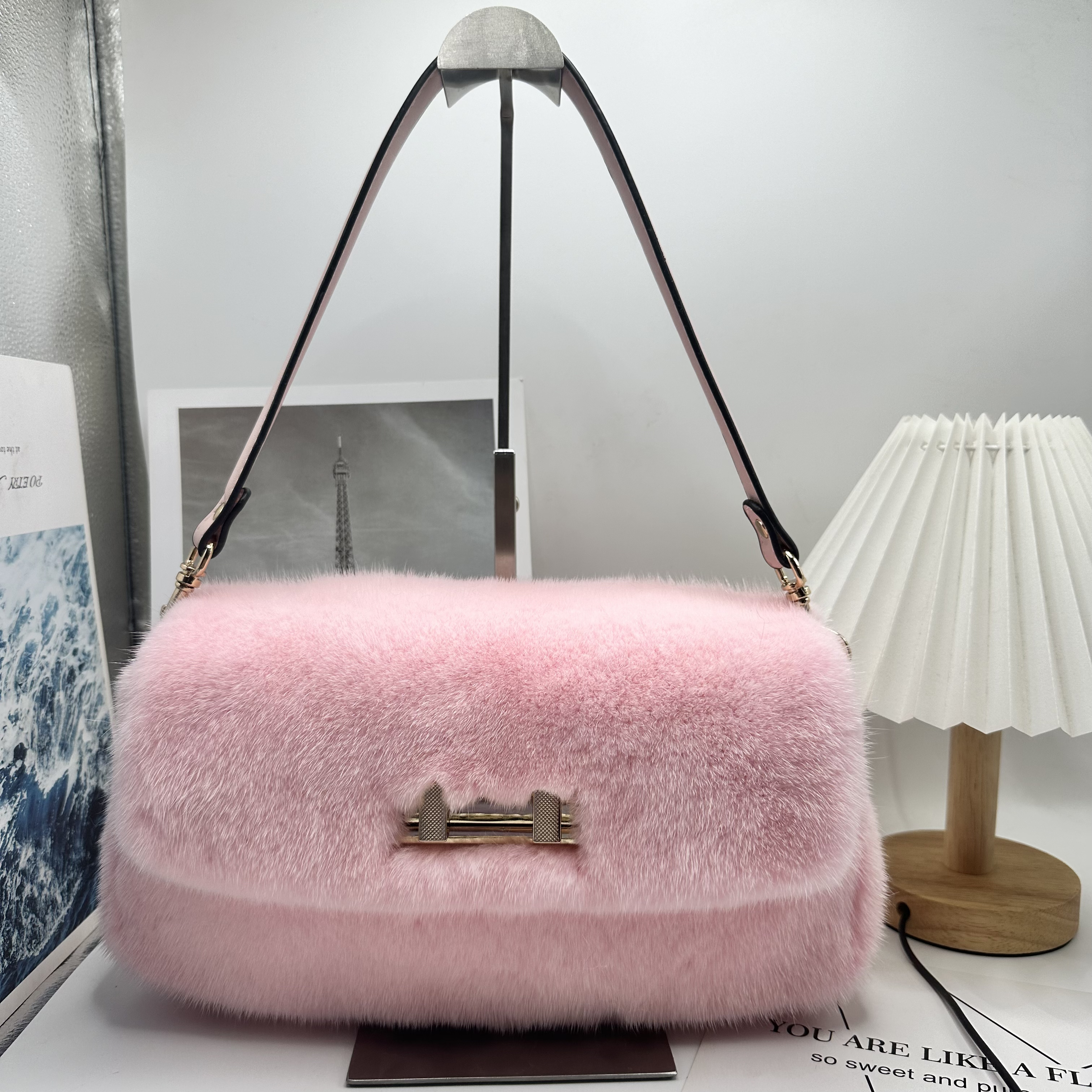 小香腋下法棍水貂整皮单肩斜挎手提休闲红书同款毛毛包