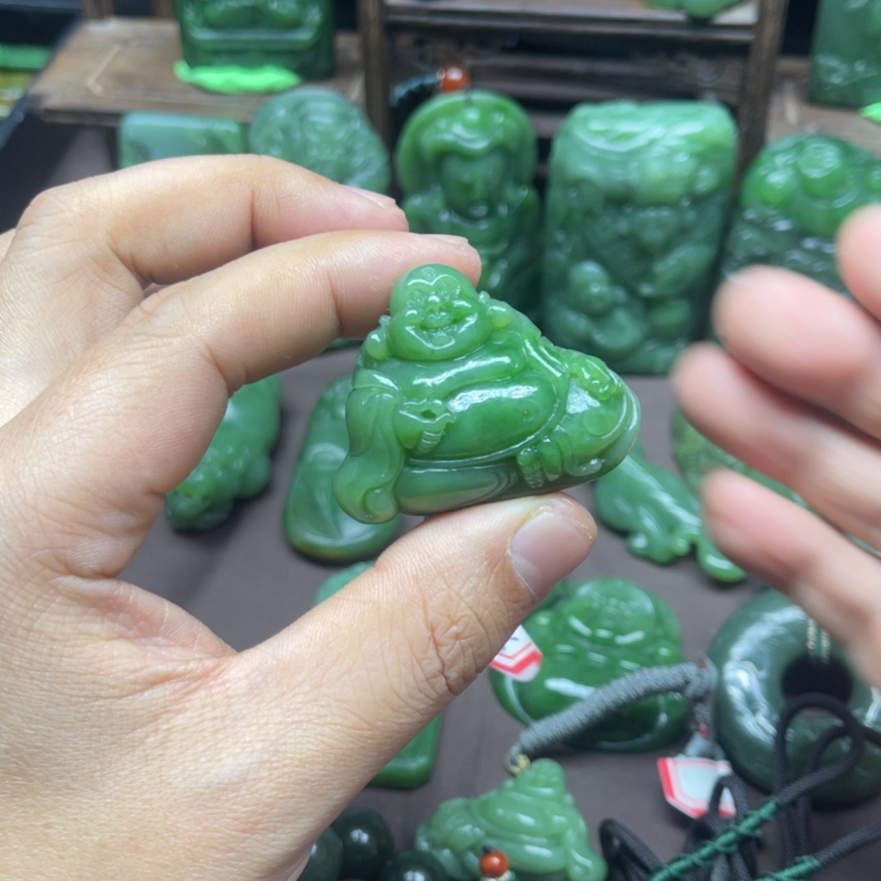 【闪购商品】和田玉（碧玉）颈饰未镶嵌暴*