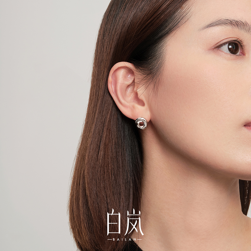 925银耳饰 白岚贝果耳钉女新潮款小巧百搭轻奢小众设计耳环ED3533