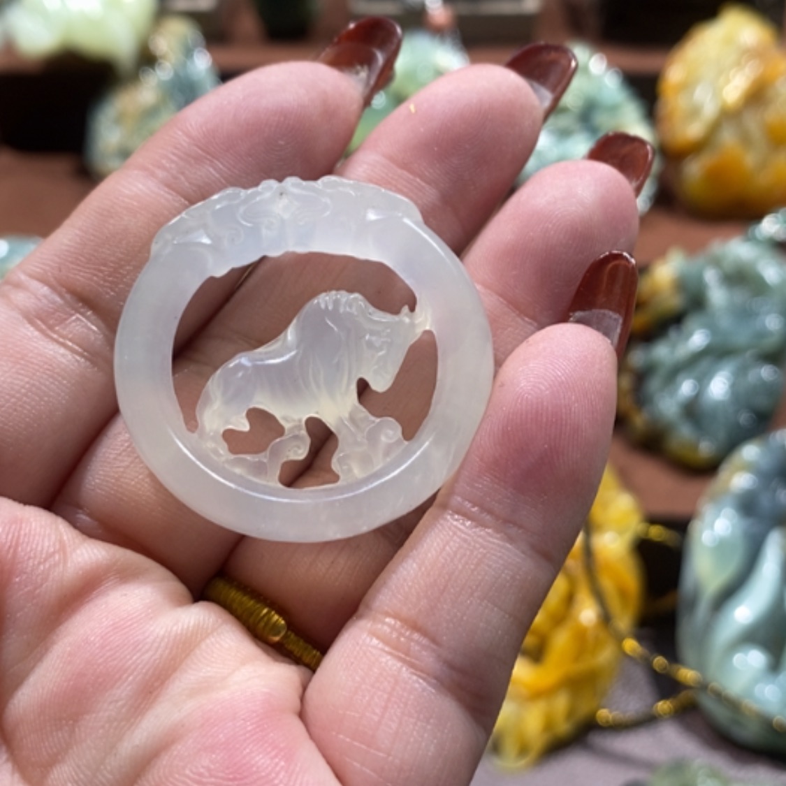 【闪购商品】蛇纹石玉颈饰未镶嵌