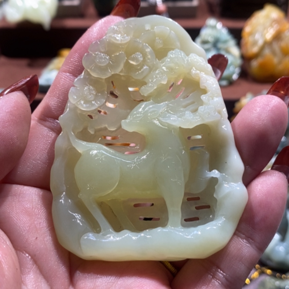 【闪购商品】蛇纹石玉颈饰未镶嵌