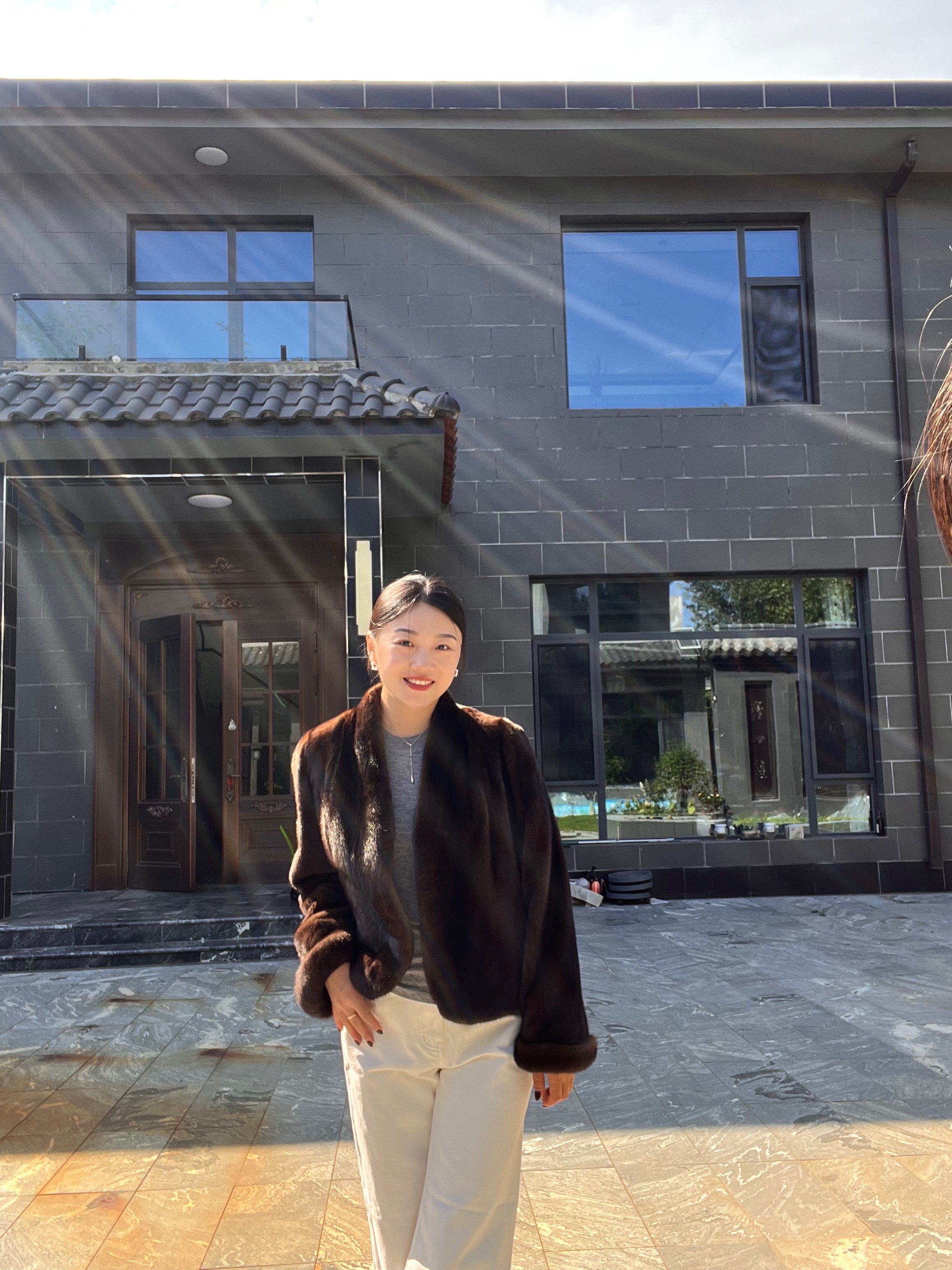 【祎赛帝诺】秋冬新款v领双挽袖水貂外套