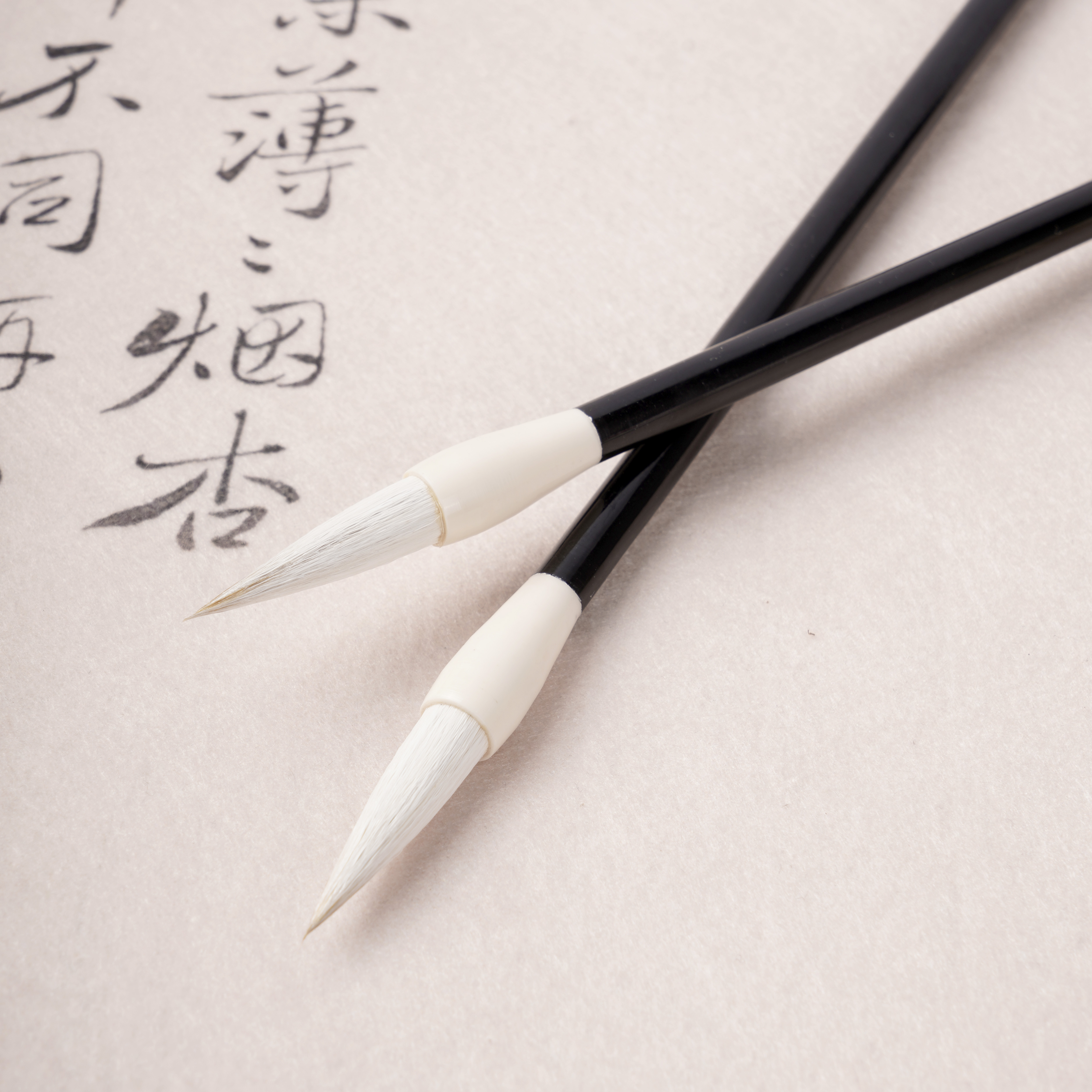 【冰霜】狼羊兼毫毛笔黑白杆笔杆毛笔出峰3.5cm 口径0.8cm