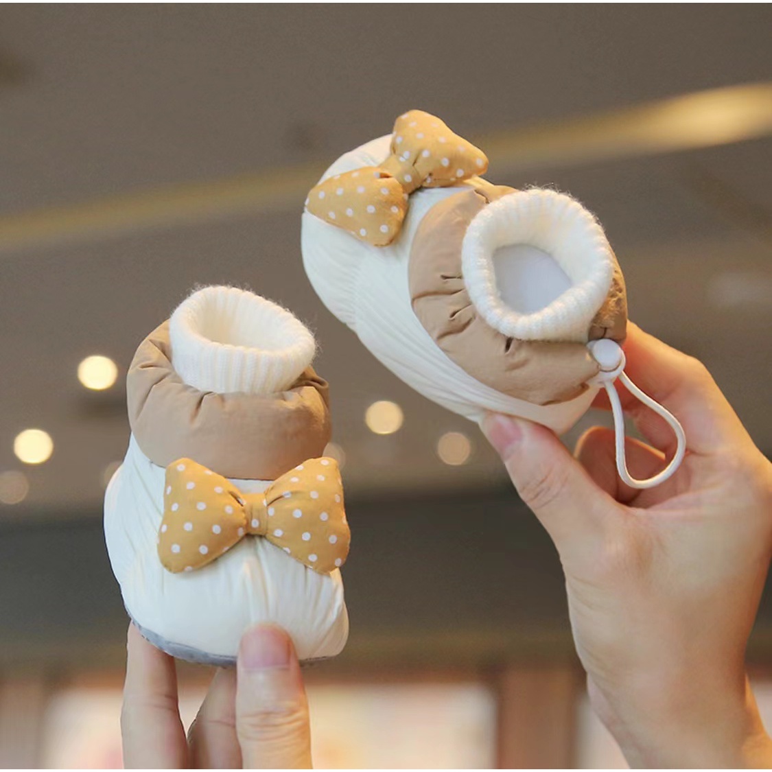 新生儿学步软底冬季婴儿鞋袜子秋男女宝宝加绒6到12个月0-1岁