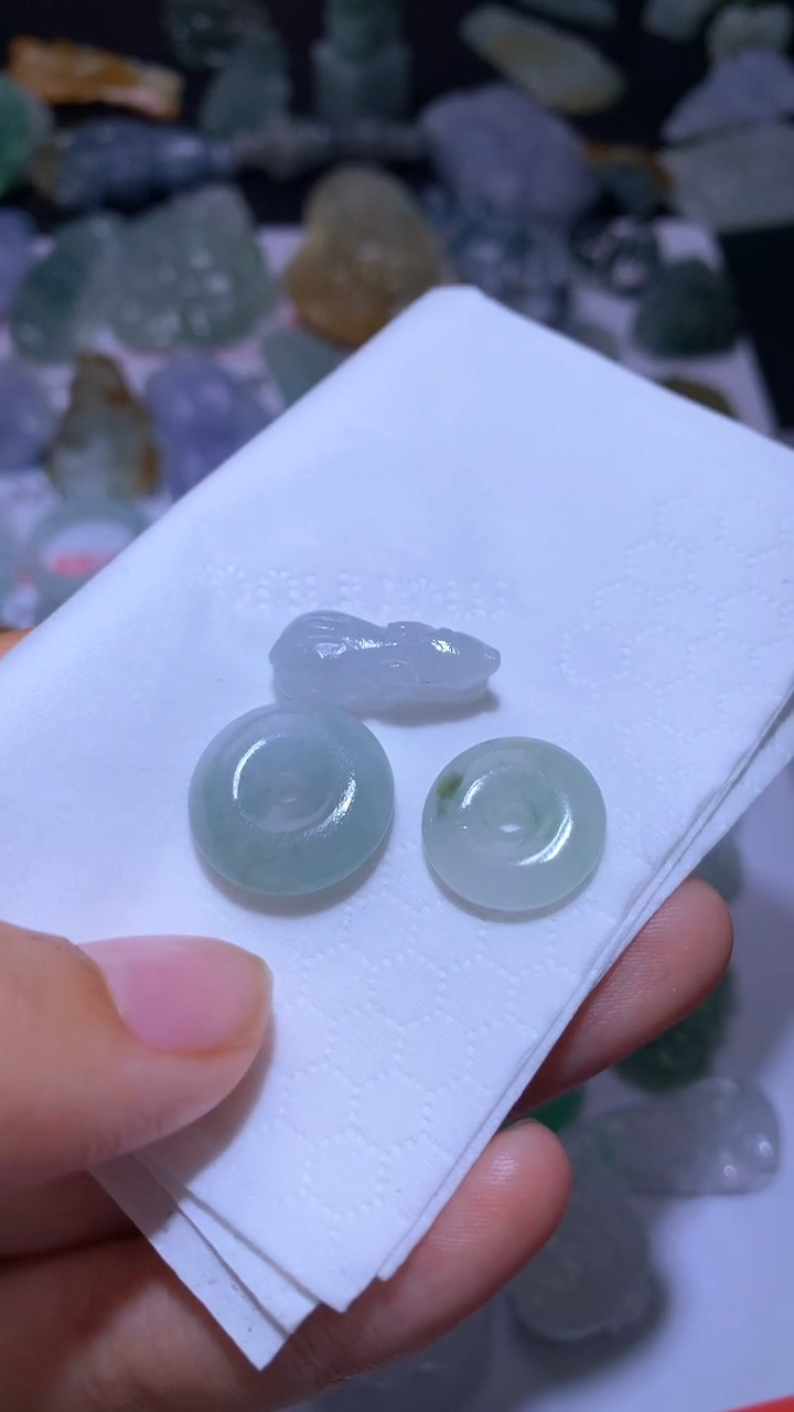 【闪购商品】定制翡翠如图未镶嵌CZJ231851