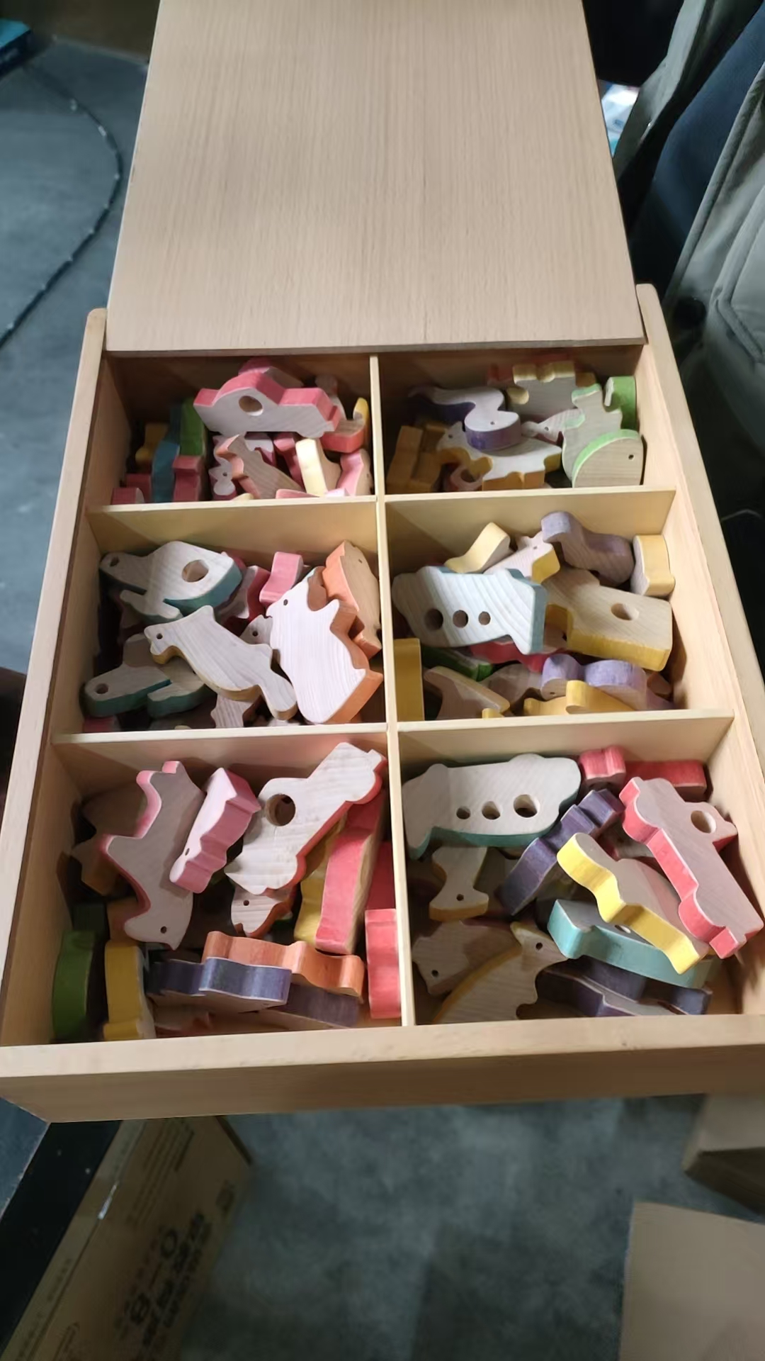 儿童木质玩具动物积木大颗粒叠叠高带收纳盒100颗