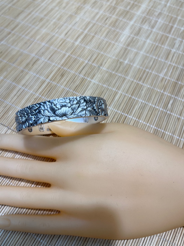 足银银制品 段银匠纯手工打造的足银999手镯