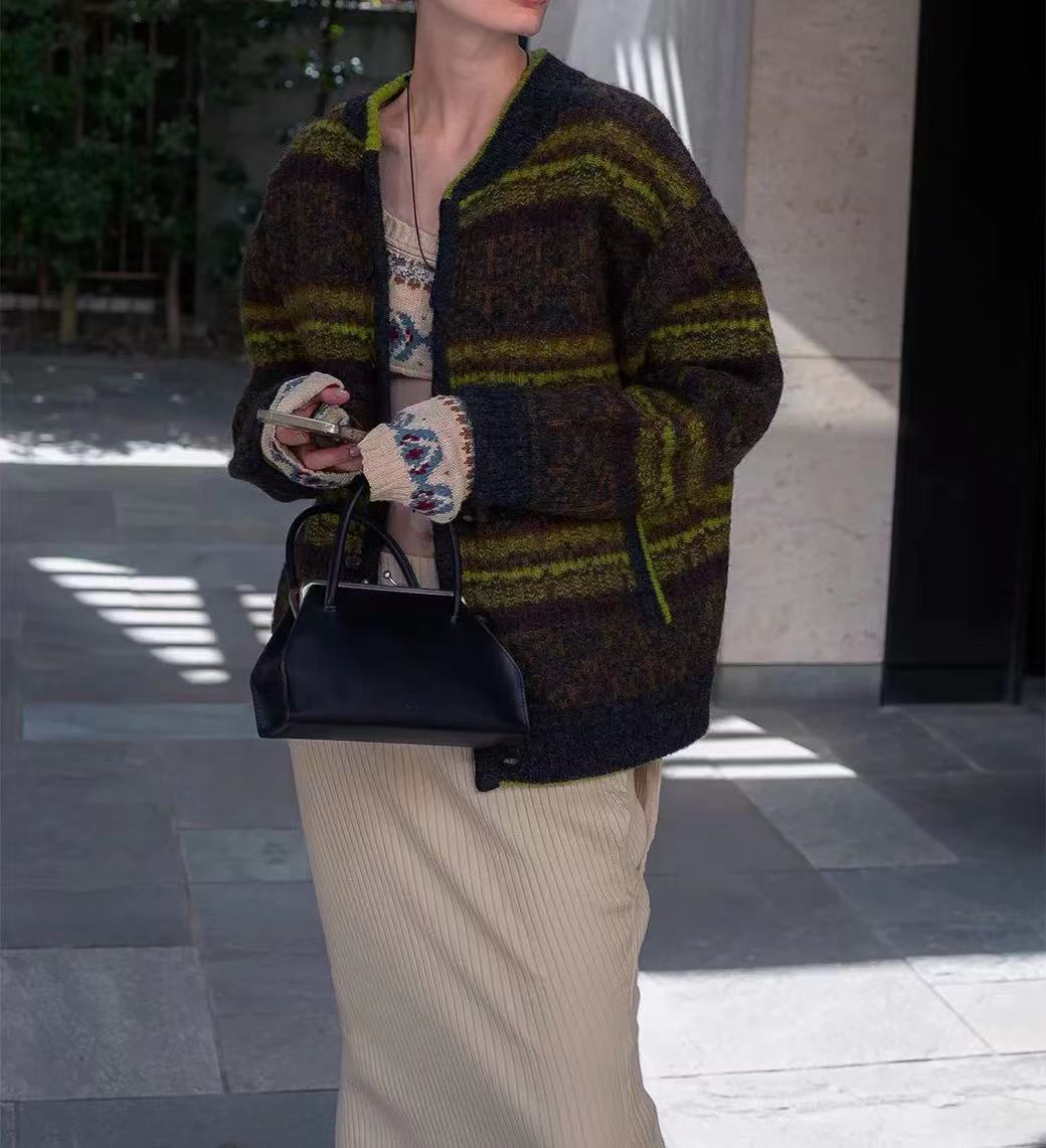 杨幂同款彩虹条纹毛衣外套女秋冬爆款文艺复古宽松针织开衫5170