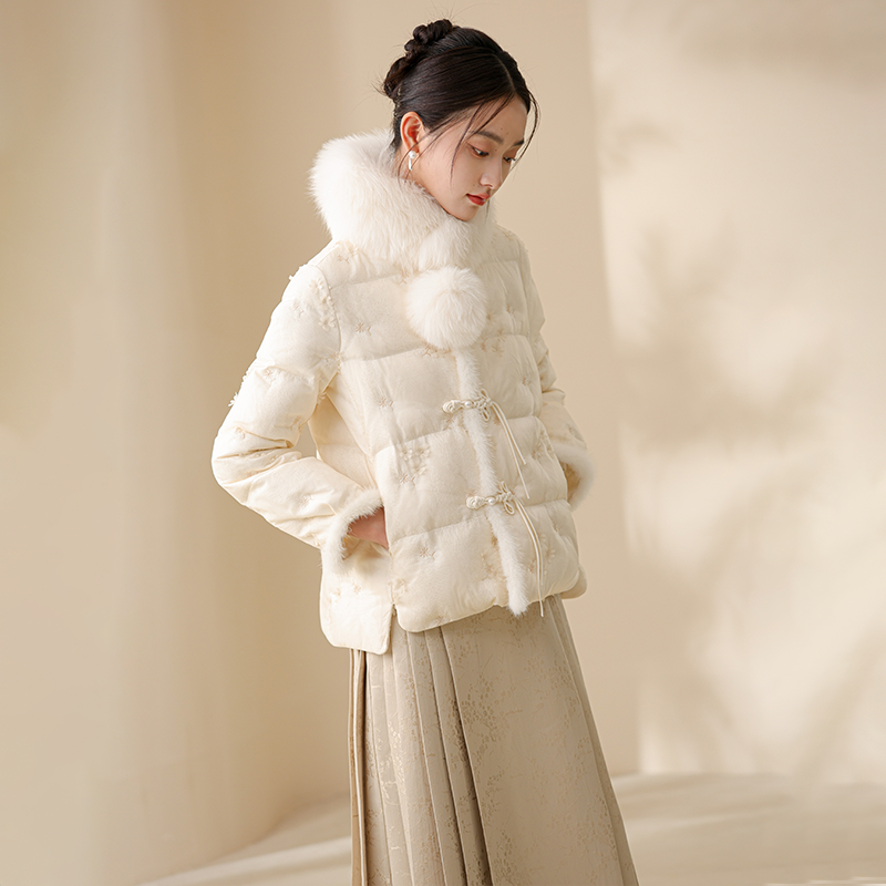 【保暖羽绒服】初蝉新中式外套女国风刺绣白鸭绒加厚羽绒服1219-N