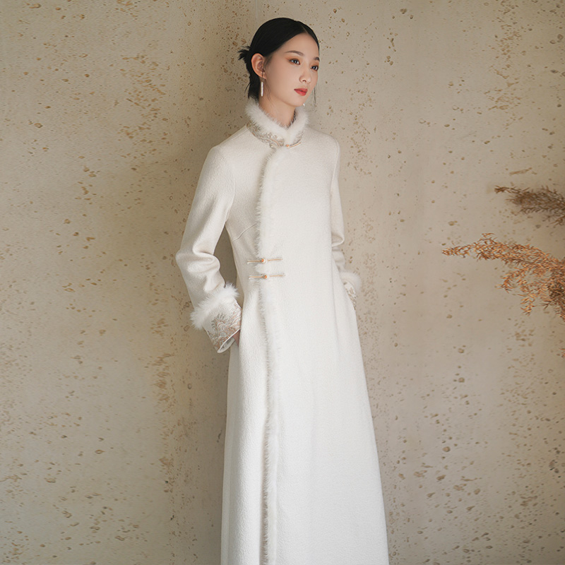 初蝉中国风旗袍女秋冬长款气质全开襟澳毛新中式大衣外套1020-N