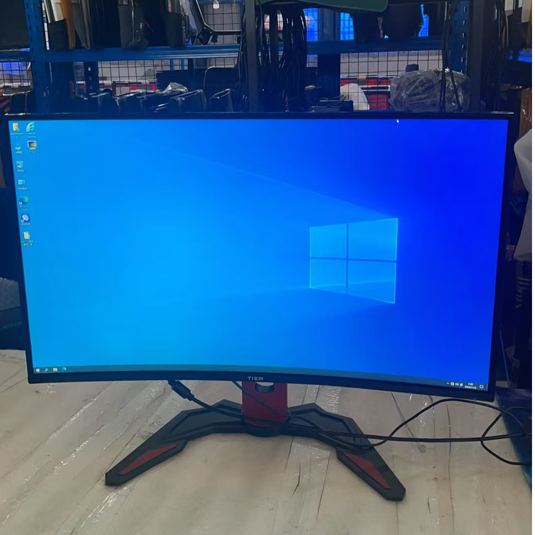 9新 铁幕 二手可升降铁幕32寸2K144HZ高刷游戏电竞显示器