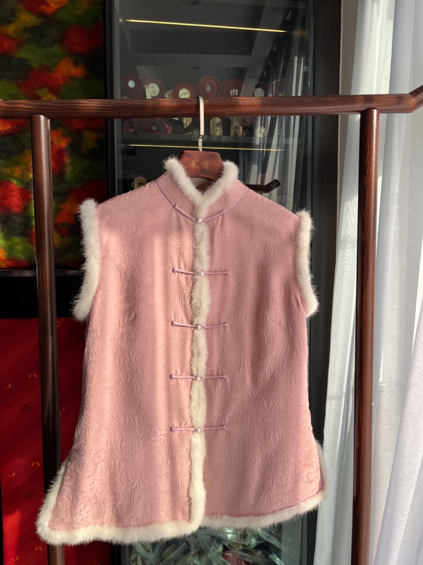 新中式桑蚕丝正绢织花蚕丝棉水貂毛马甲棉服上衣保暖冬季秋冬复古