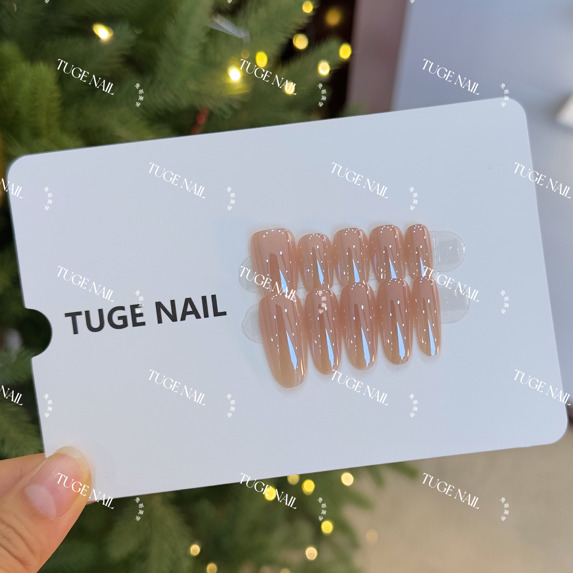 TugeNail“3000瓦”春夏氛围感海莉同款设计师款穿戴甲-一只鱼