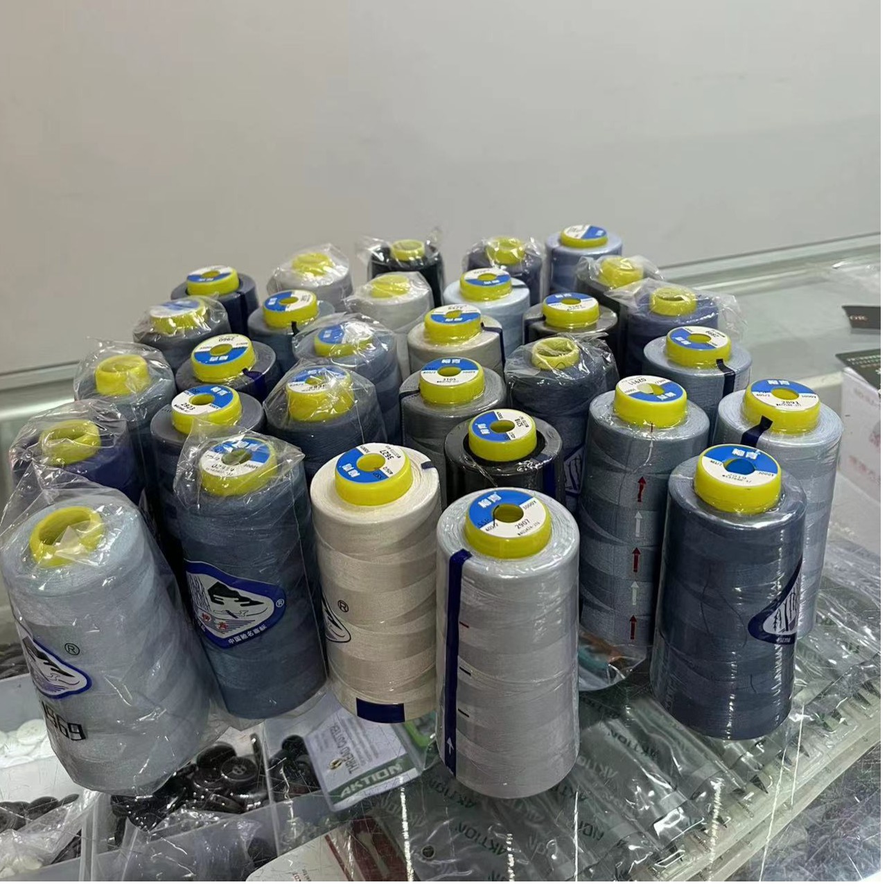 修衣服补牛仔裤常用线三十个402