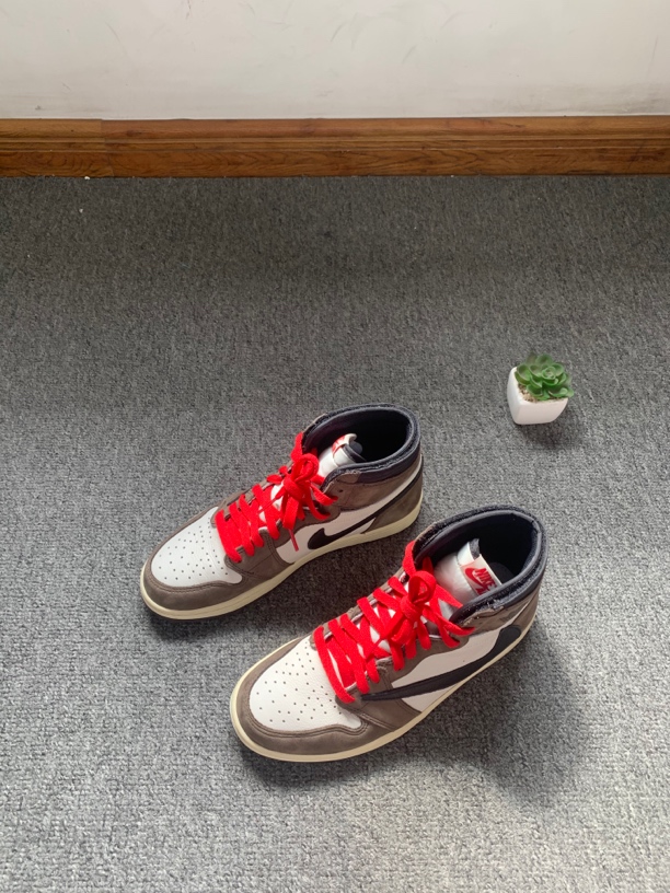 aj1倒钩ts 41码 原盒配件齐全 穿几次 休闲鞋潮鞋时尚