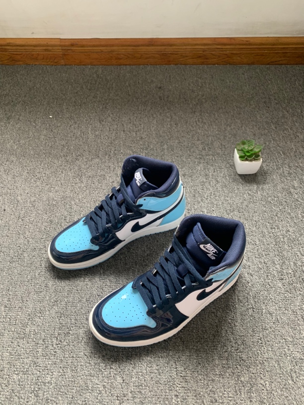 99新 NIKE/耐克 aj1全明星果冻蓝 41码 无原盒穿两次 有正常刮痕