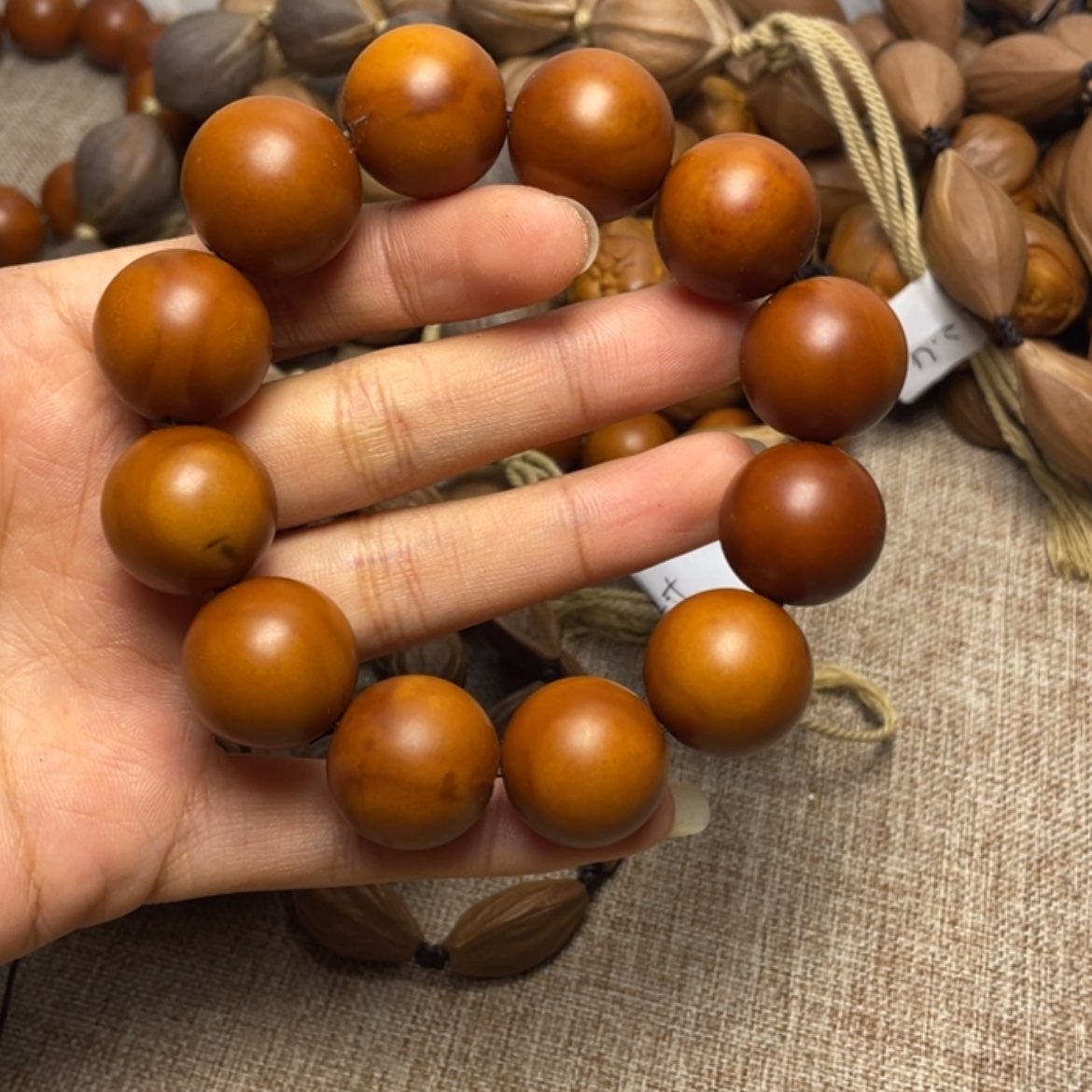 【闪购商品】橄榄核核雕1.85微花