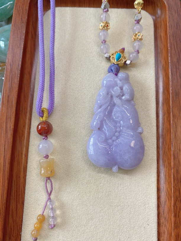 翡翠挂件，设计款