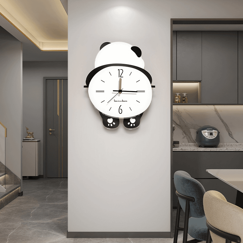 熊猫钟表挂钟客厅简约大气网红家用挂墙创意时钟灯轻奢时尚卧室