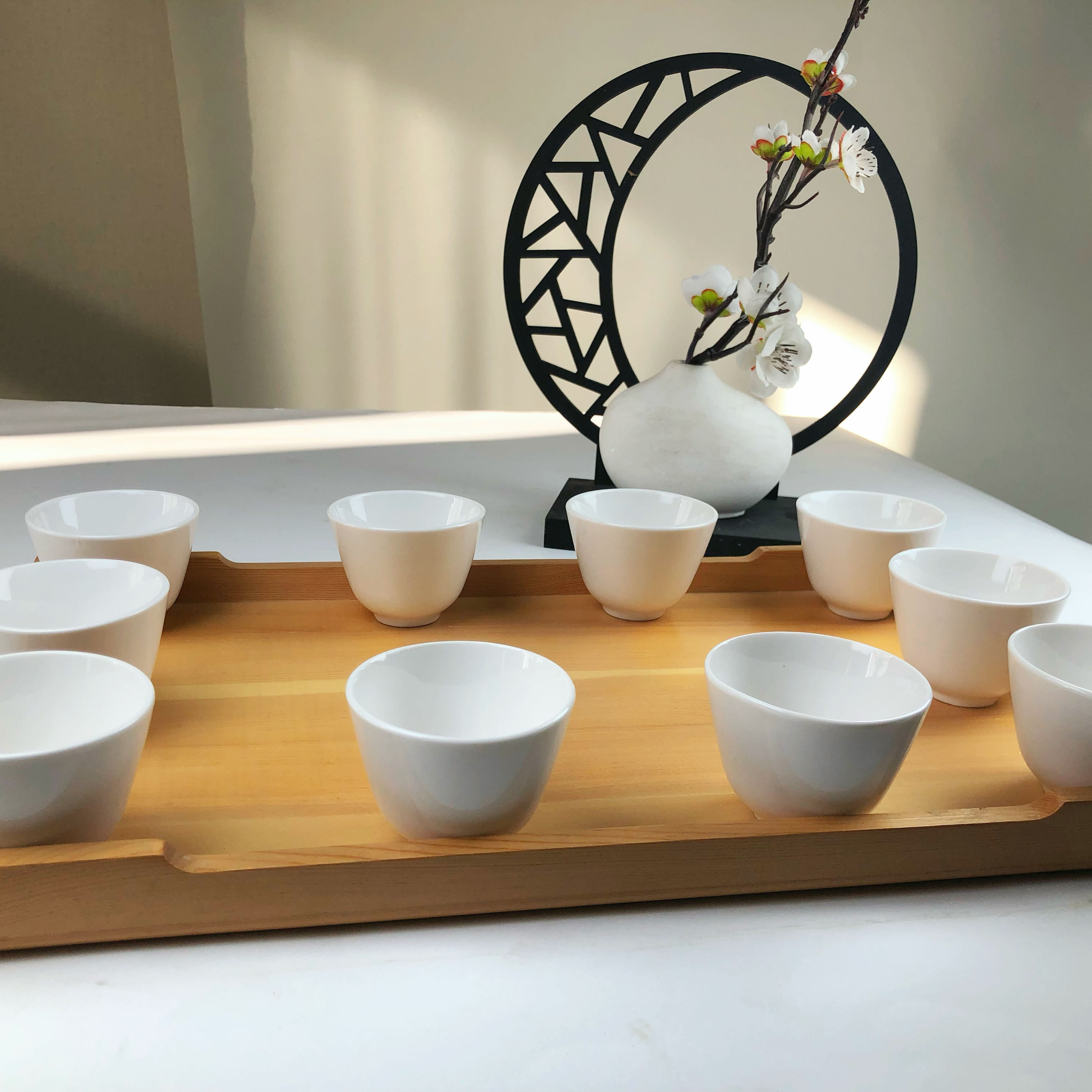 【铭策优品】177纯白简约风小酒杯12只陶瓷处理个车小小瑕介意勿拍