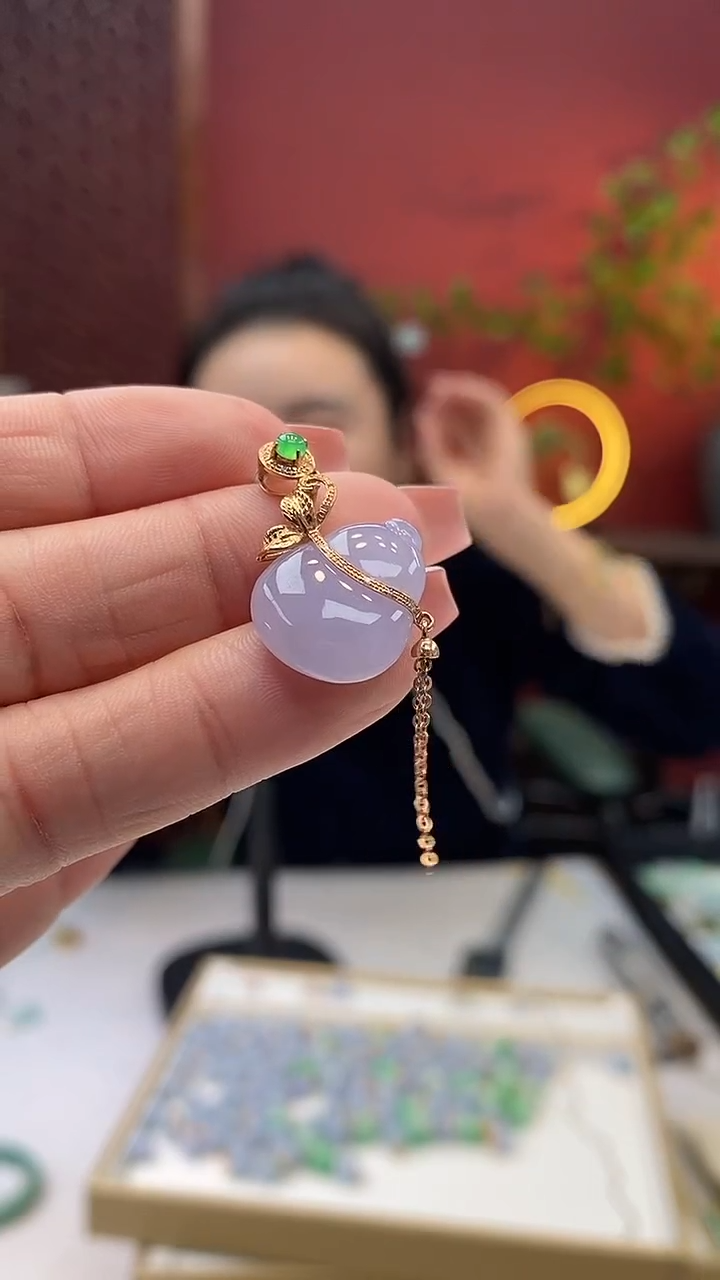 【闪购商品】翡翠颈饰18K金镶嵌葫芦