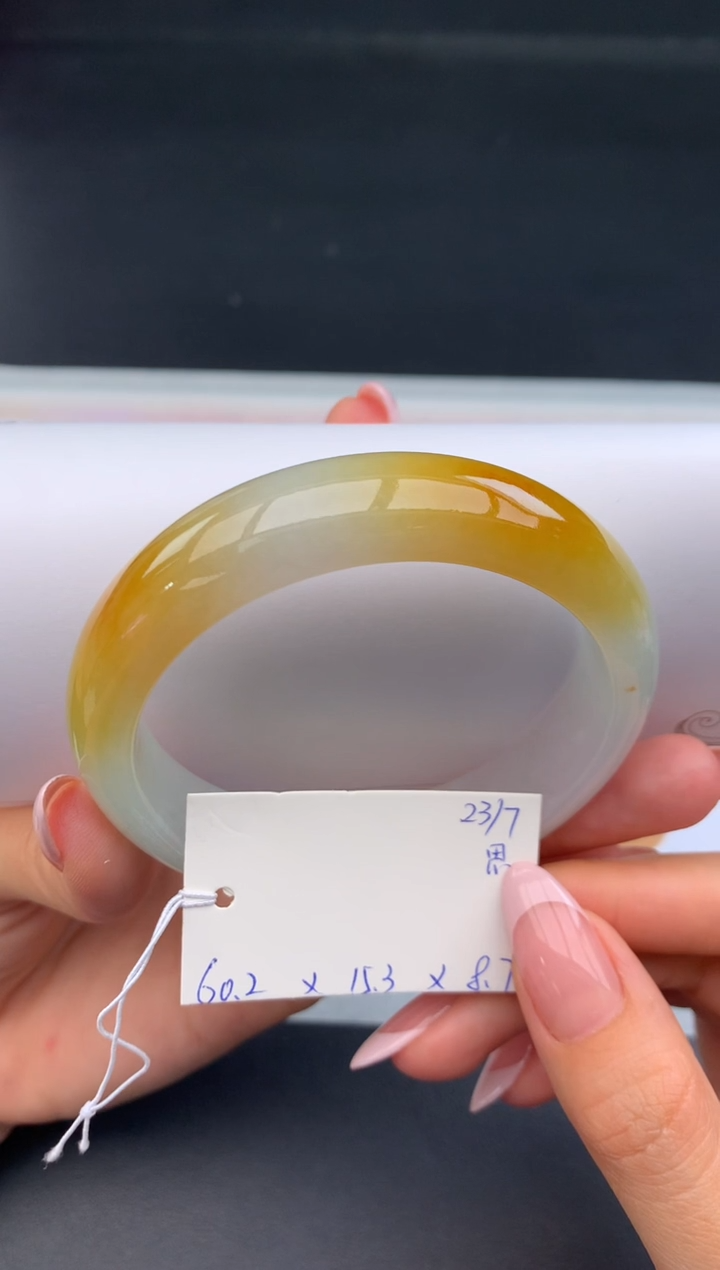 【闪购商品】翡翠手镯未镶嵌思思拍下找耳机看购买须知