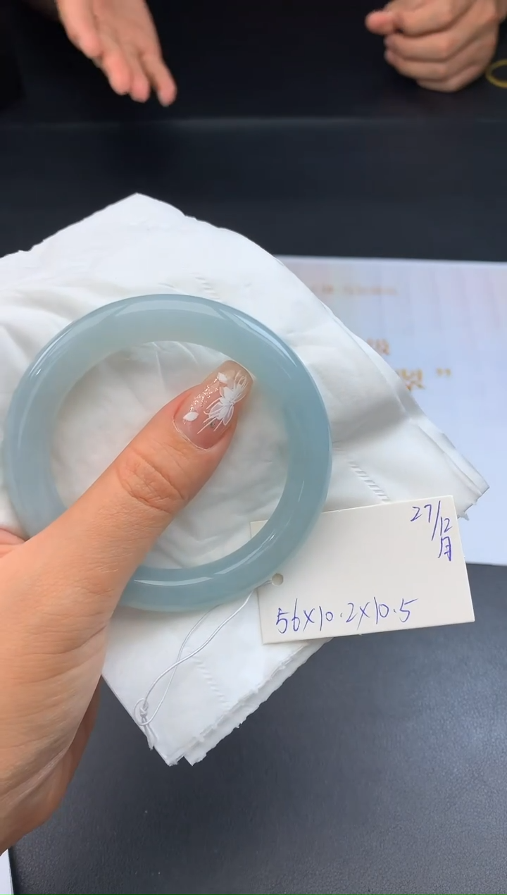 【闪购商品】翡翠手镯未镶嵌八月 拍下找耳机看购买须知