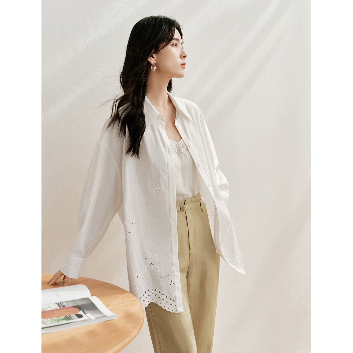 【商场同款】茵曼2024春秋新款女衬衫衬衣长袖宽松显瘦休闲纯色白色