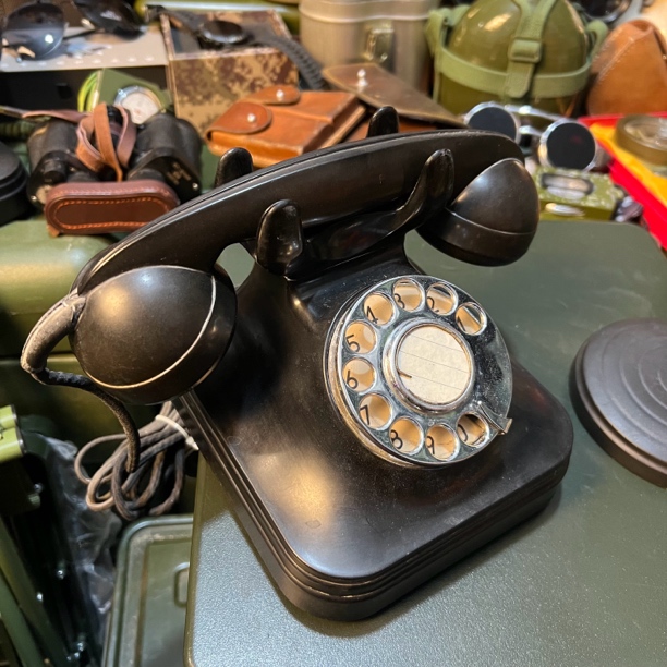 库存黑色电话摆件复古怀旧