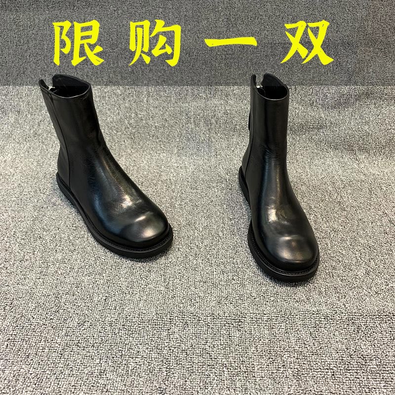 百丽纯爱2023秋冬新款欧货女靴低跟平底时尚百搭圆头马丁靴拉链