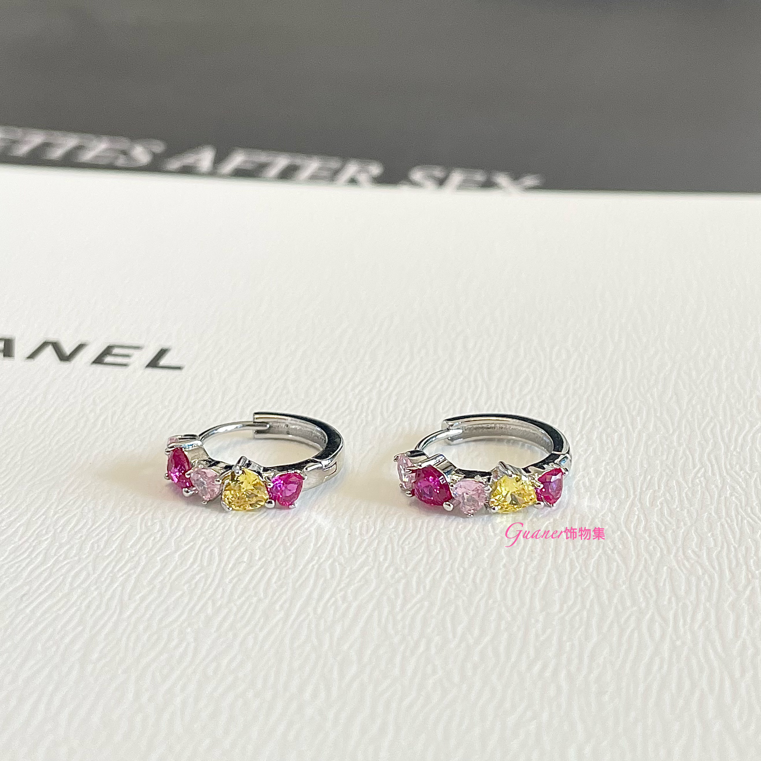 钛钢合成锆石耳饰 彩色简约镶嵌精致小众设计师气质耳圈