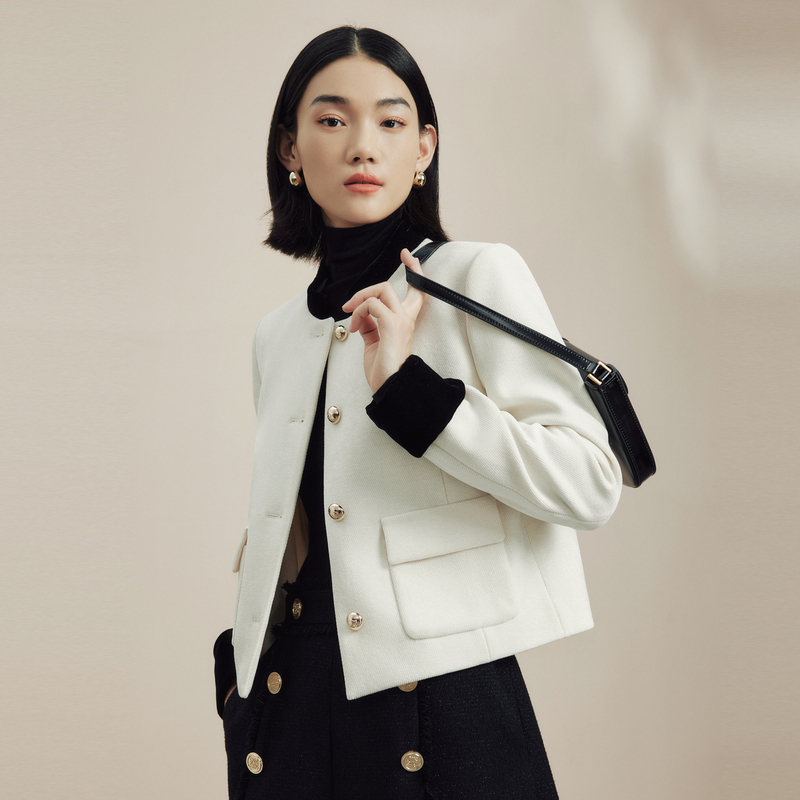 LIME/莱茵【清波老师专享】休闲撞色无领短上衣米白色LMFD9AWCJ003