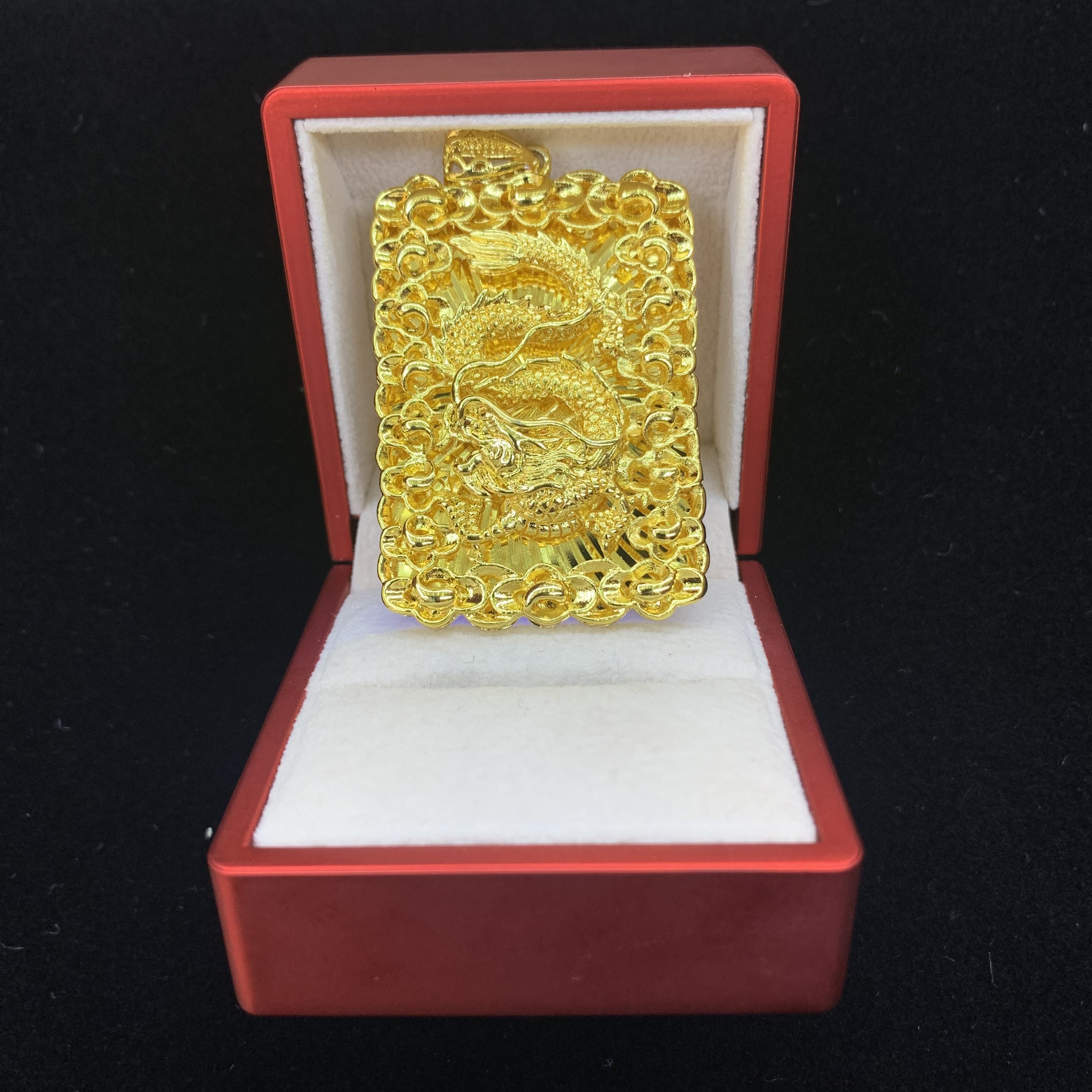 {抖音好物}男士时尚龙牌吊坠