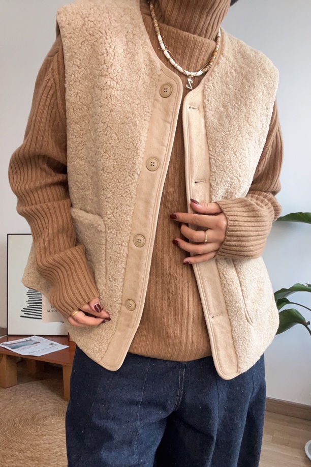 双手原单“皮毛毛一体”厚马甲