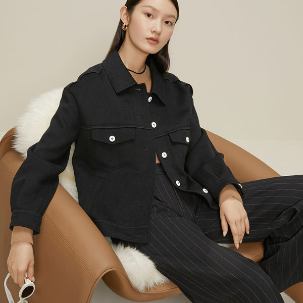 【商场同款】曼德诗绵羊毛外套秋季新款丝绒拼色上衣M431678