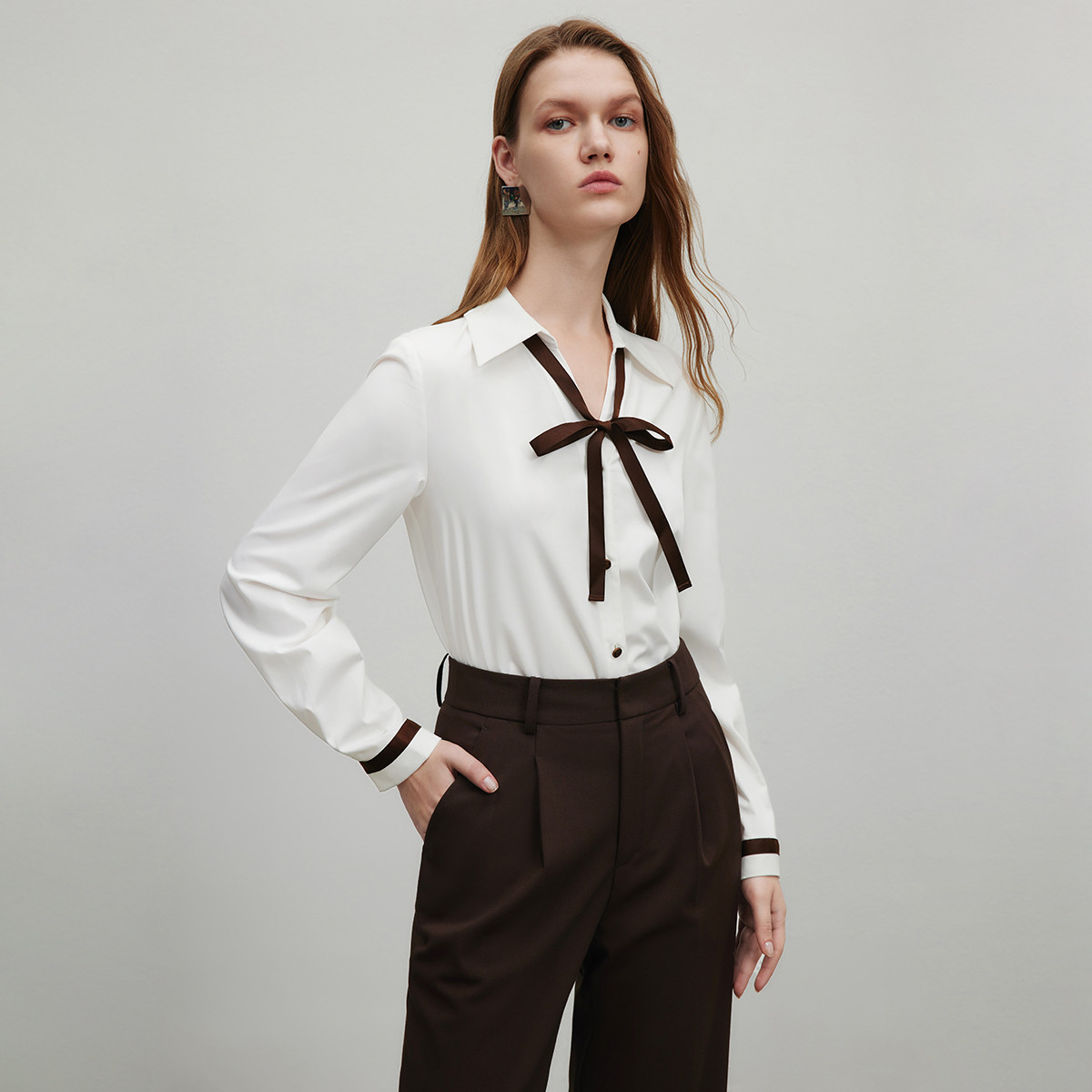 时尚百搭衬衫秋季撞色法式可拆卸飘带翻领衬衣女长袖Y314302009