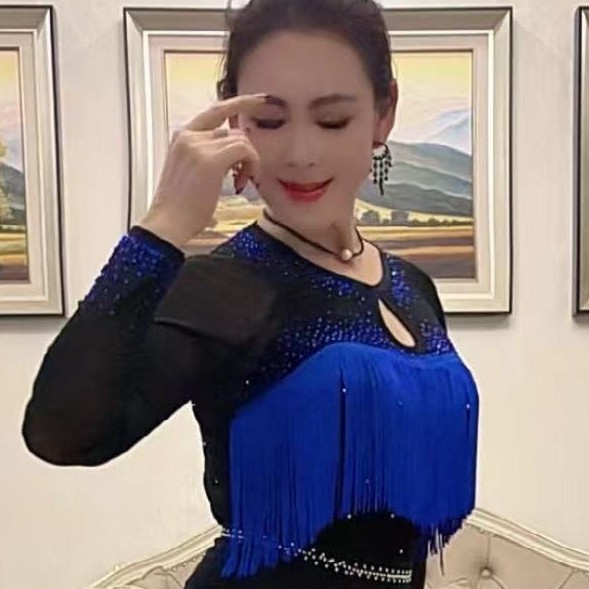 新款广场舞服装女秋冬长袖流苏上衣