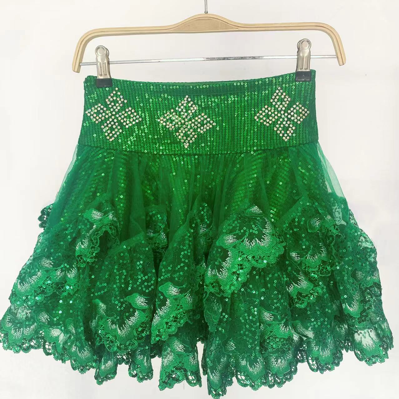 七海舞服新款珠片绣花三步踩广场舞水兵舞女式舞裙时尚夏季