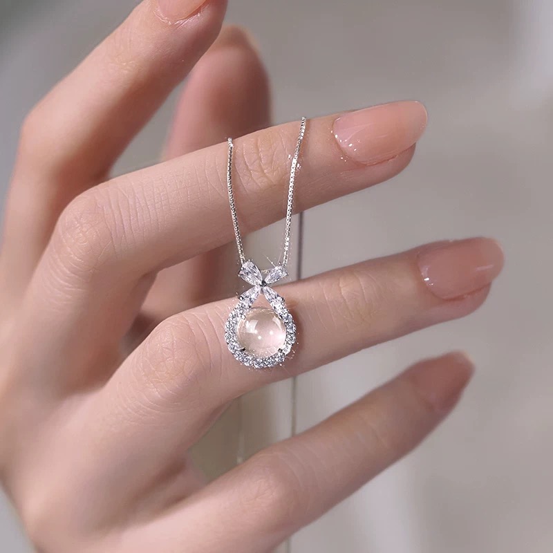 钛钢项链 蝴蝶结项链女小众轻奢精致简约时尚爆款颈链F504