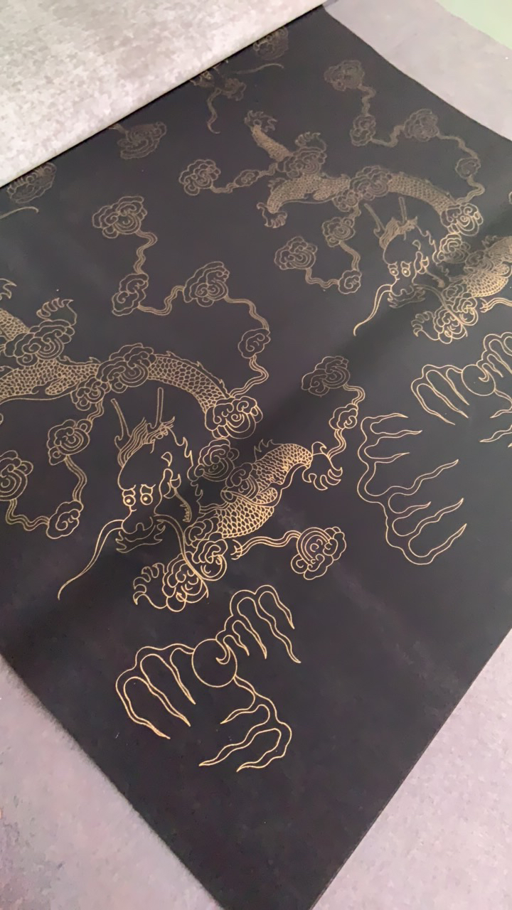 万年黑色纯手工丝网印刷描金龙粉彩宣纸