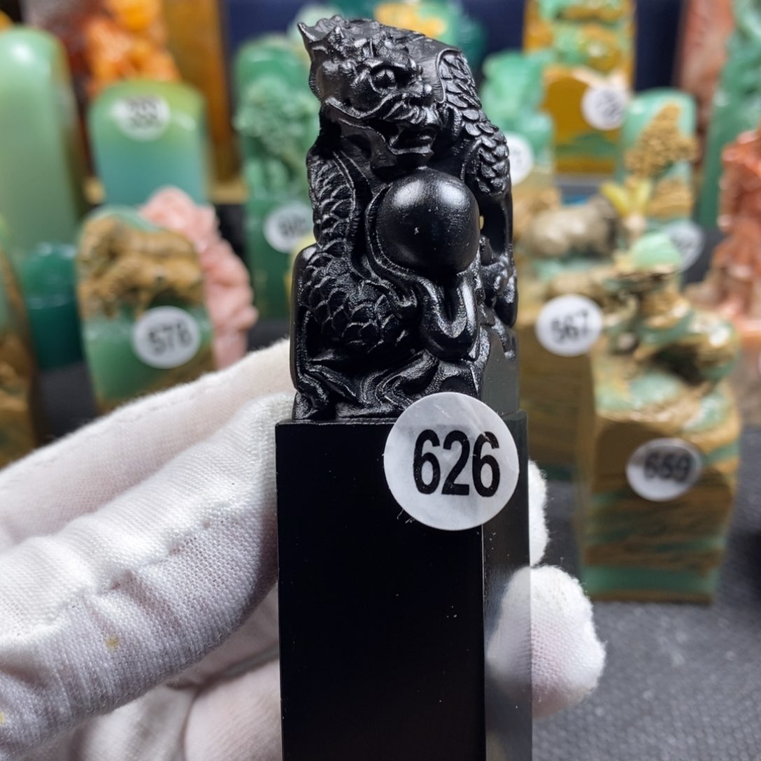 寿山石篆刻艺术家的