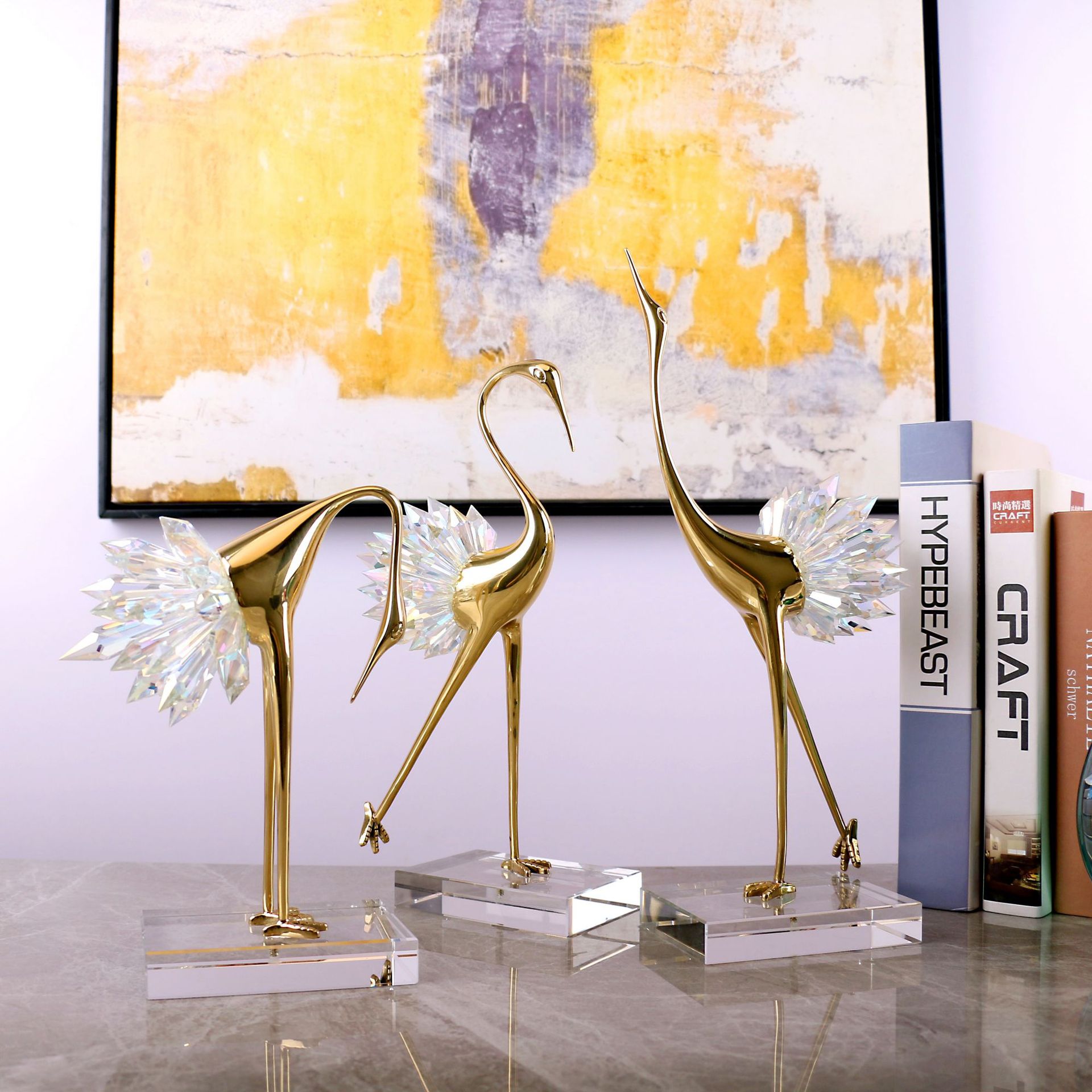 轻奢透明水晶仙鹤天鹅摆件金属水晶底座高档卧室玄关家居软装饰品