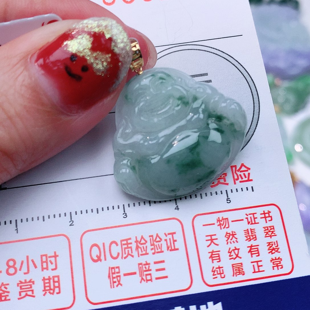 翡翠颈饰18K金镶嵌吊坠