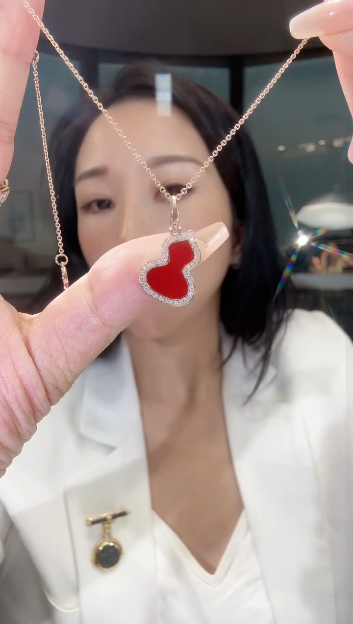【闪购商品】钻石吊坠(不含链)18K金镶嵌红色葫芦吊坠
