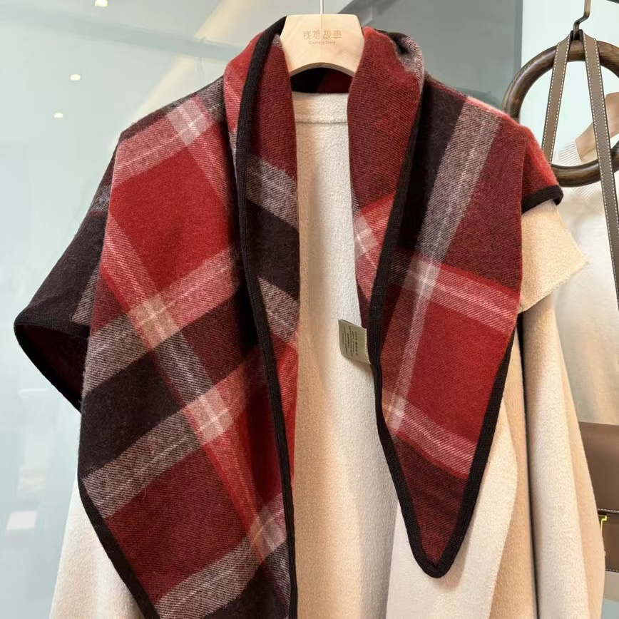 Qiantang Story/钱塘故事羊毛-三角巾格纹安可拉红围巾155*100cm